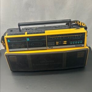 Philips D8303 MDHQ 5 Speaker Cassette Dual Tape Radio Stereo Boombox Tested